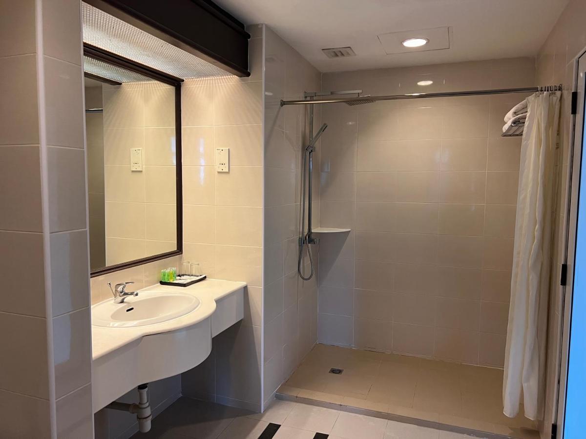 Legend Inn Taiping Bagian luar foto