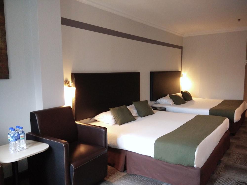 Legend Inn Taiping Bagian luar foto