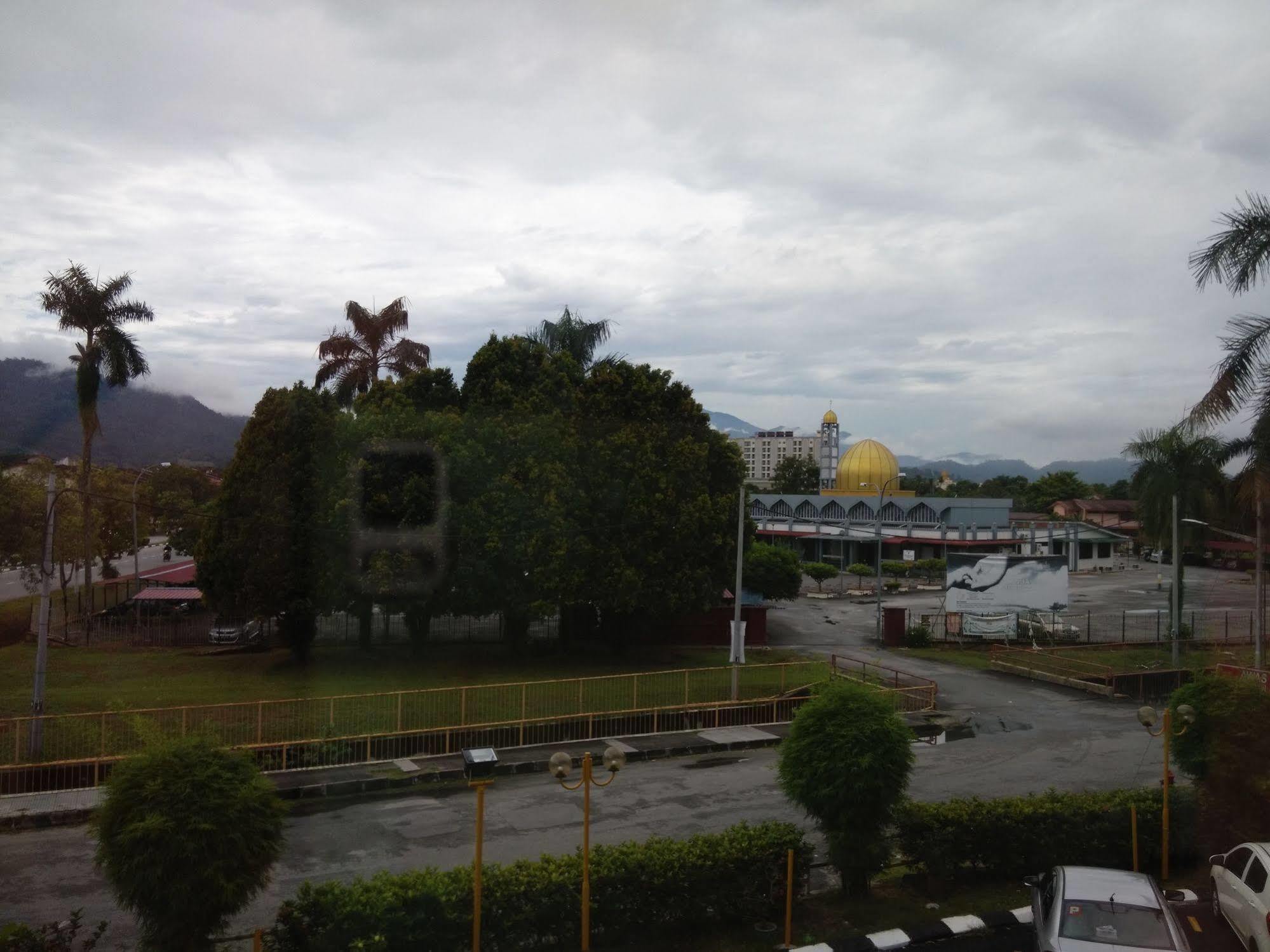 Legend Inn Taiping Bagian luar foto
