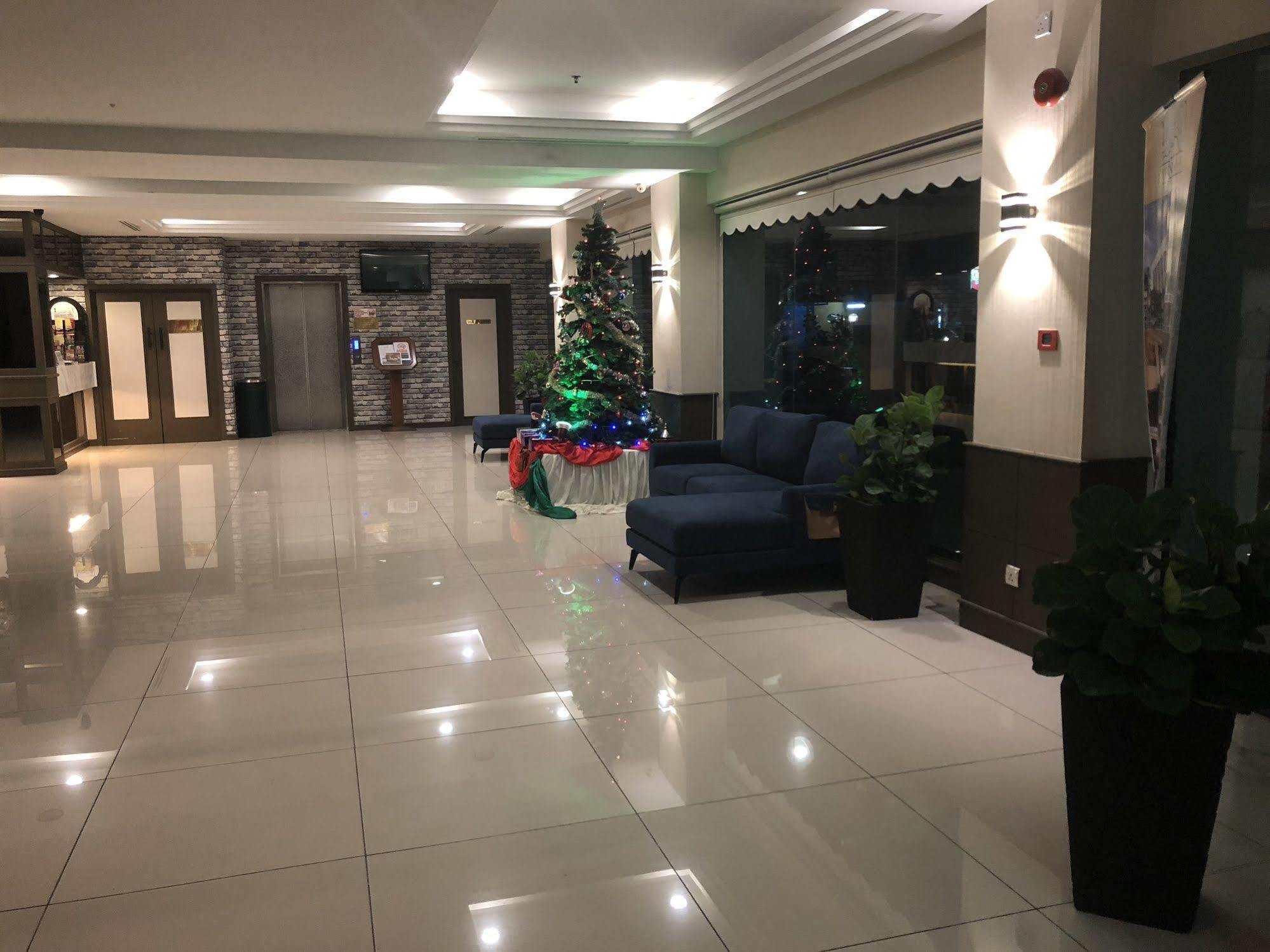 Legend Inn Taiping Bagian luar foto